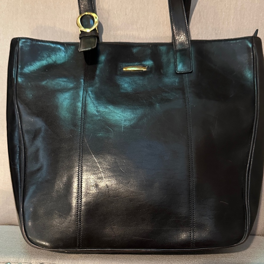 Sophisticated Black Leather Tote Bag
